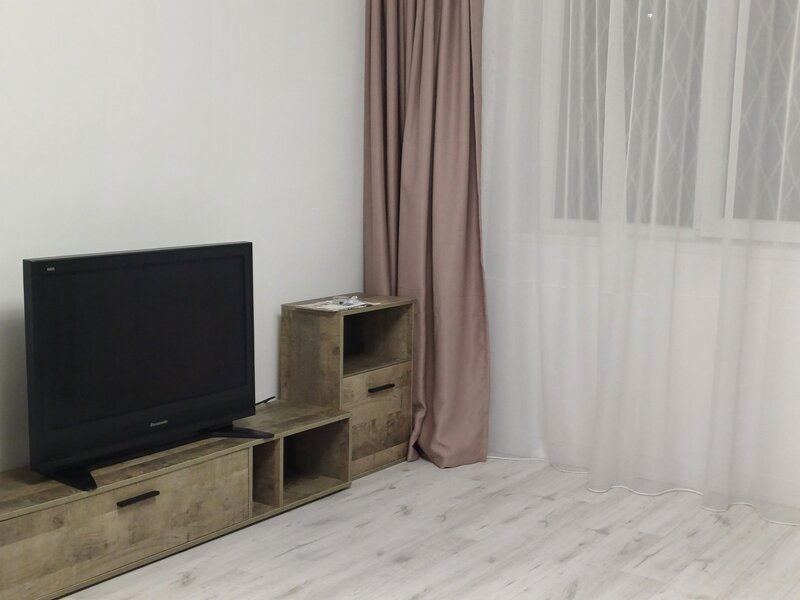 Drumul Taberei, Liceul Grigore Moisil